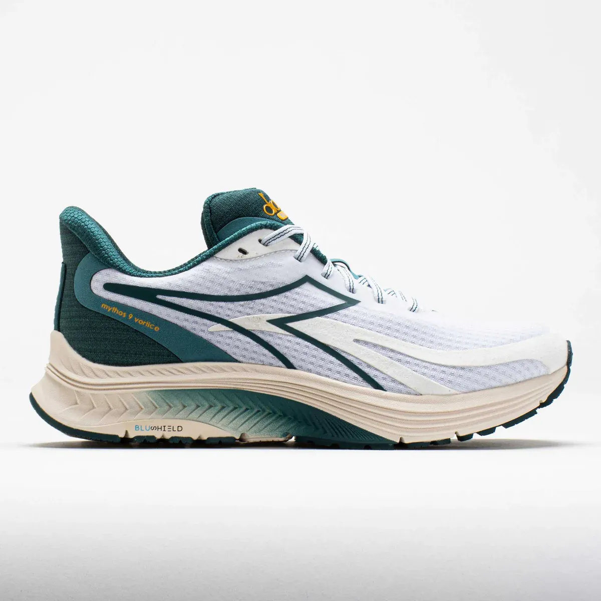 Diadora blushield mythos deals