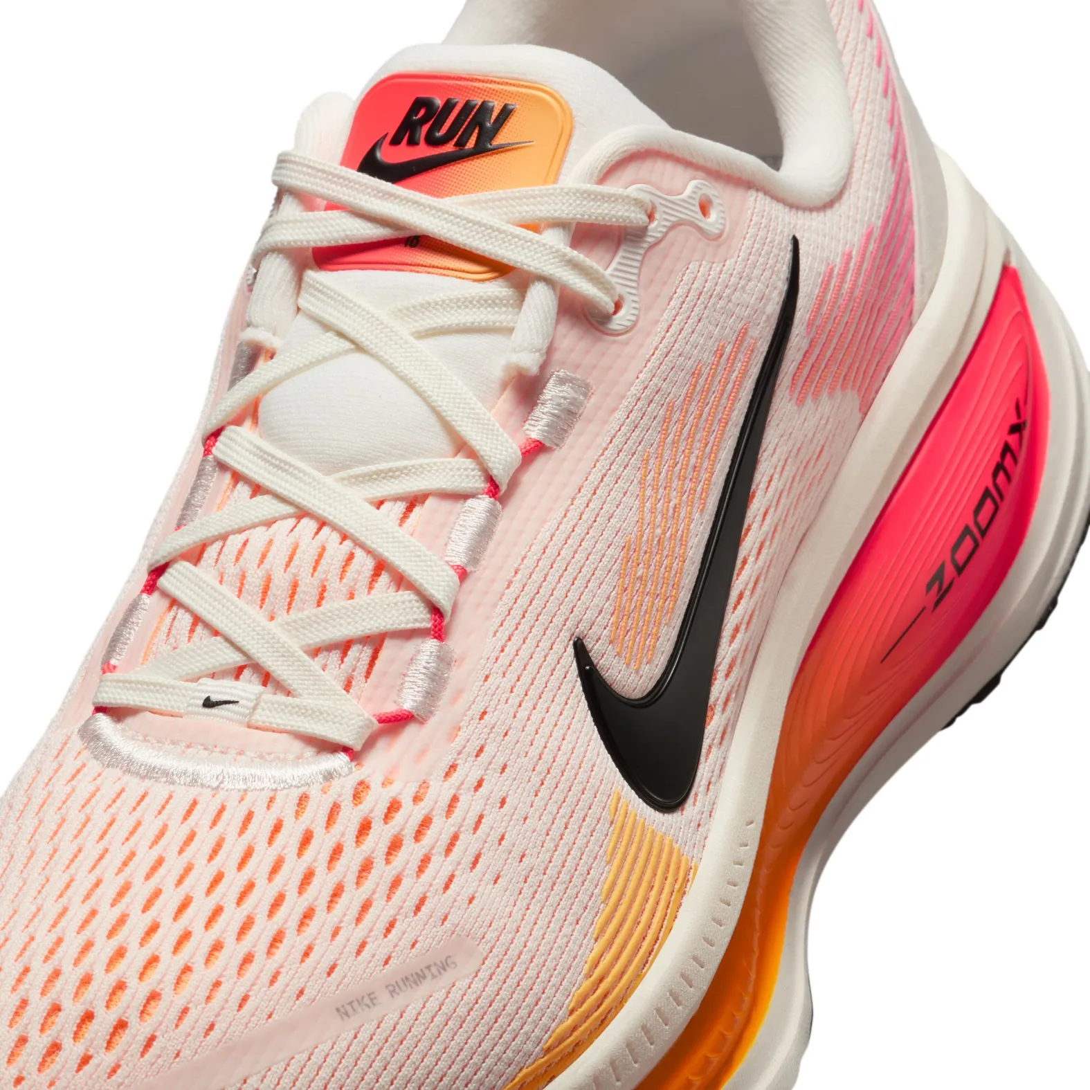 Nike Women's Vomero 18 Sail/Bright Crimson/Laser Orange